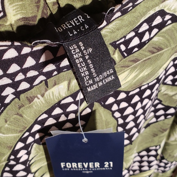Forever 21 - Picture 3 of 5